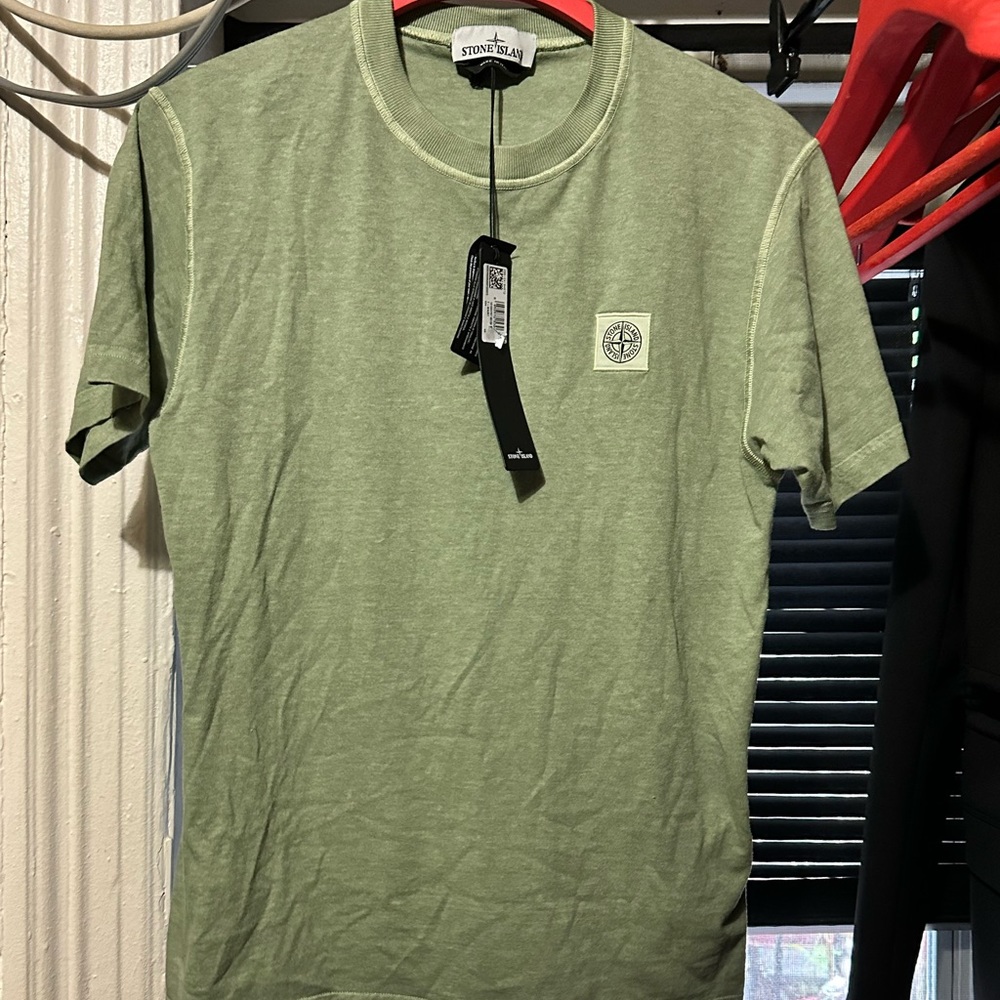 Stone island green t-shirt